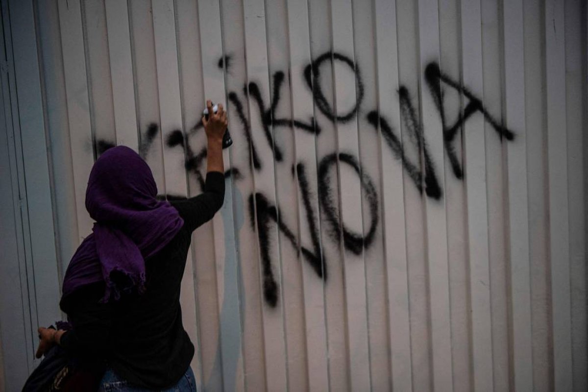 Atentado deixa ao menos 14 mortos no Peru