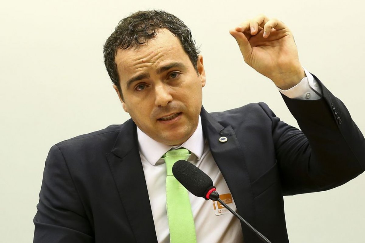 PF afirma que há provas para denunciar ex-presidente do Ibama, Eduardo Bim
