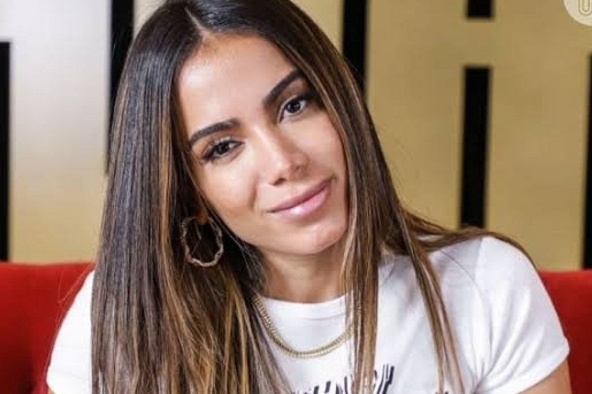 Forbes México revela fortuna de Anitta