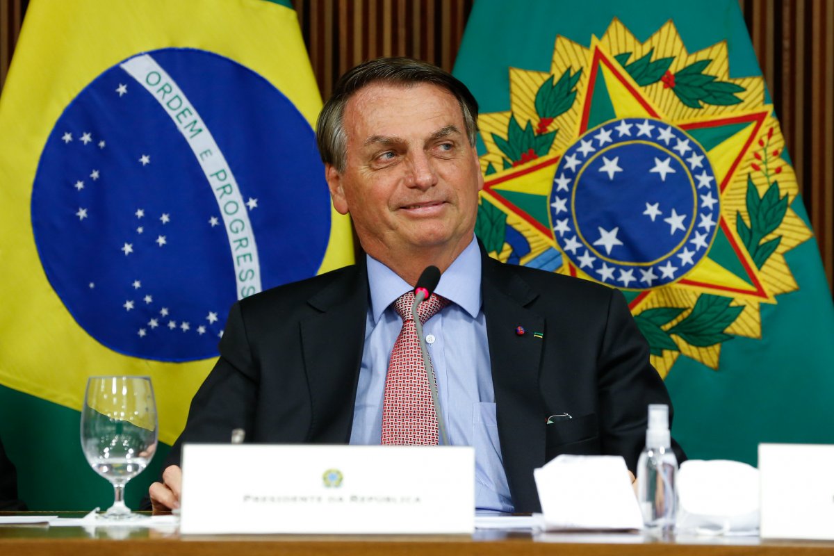 PoderData: reprovação ao governo Bolsonaro volta ao maior patamar 