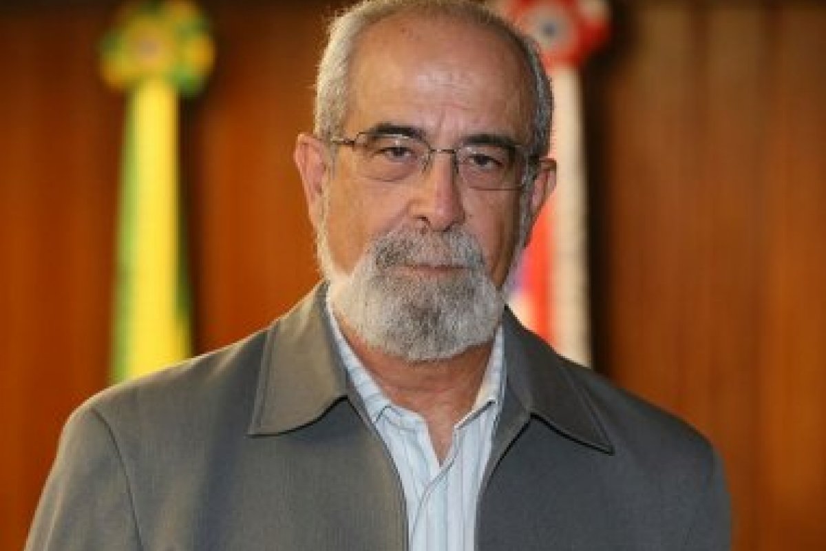 CPI: Senador protocola pedido de convocação do ex-secretário Bruno Dauster