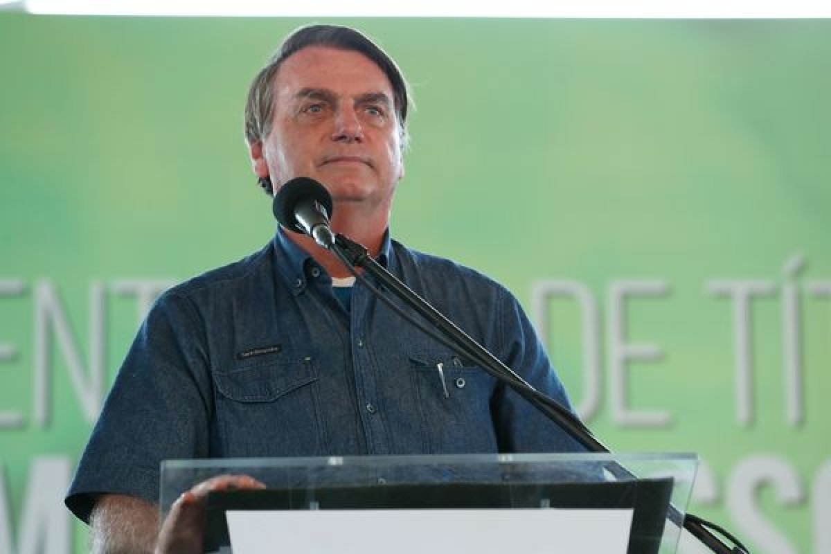 Bolsonaro diz que Brasil tem previsão de receber 12 milhões de doses da Pfizer em junho