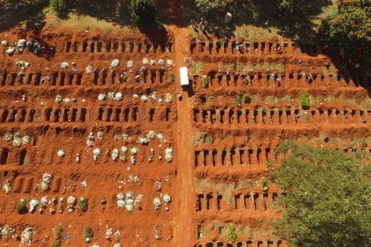 Fiocruz emite alerta sobre tendência de piora da pandemia nas próximas semanas