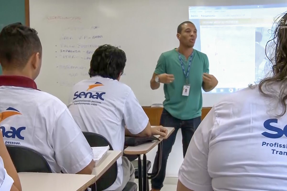 Aulas de capacitação profissional do Senac terão início em 24 escolas municipais nesta segunda (9)