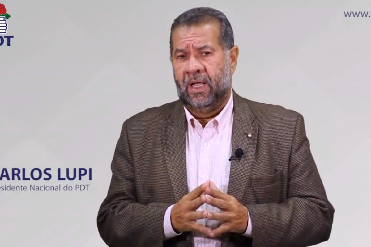 Vídeo: presidente do PDT defende voto impresso e diz que "sem recontagem, a fraude impera"