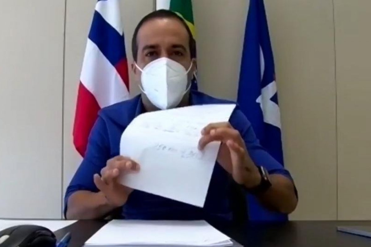 Bruno ignora rede pública e diz que particular é "sucesso" na retomada