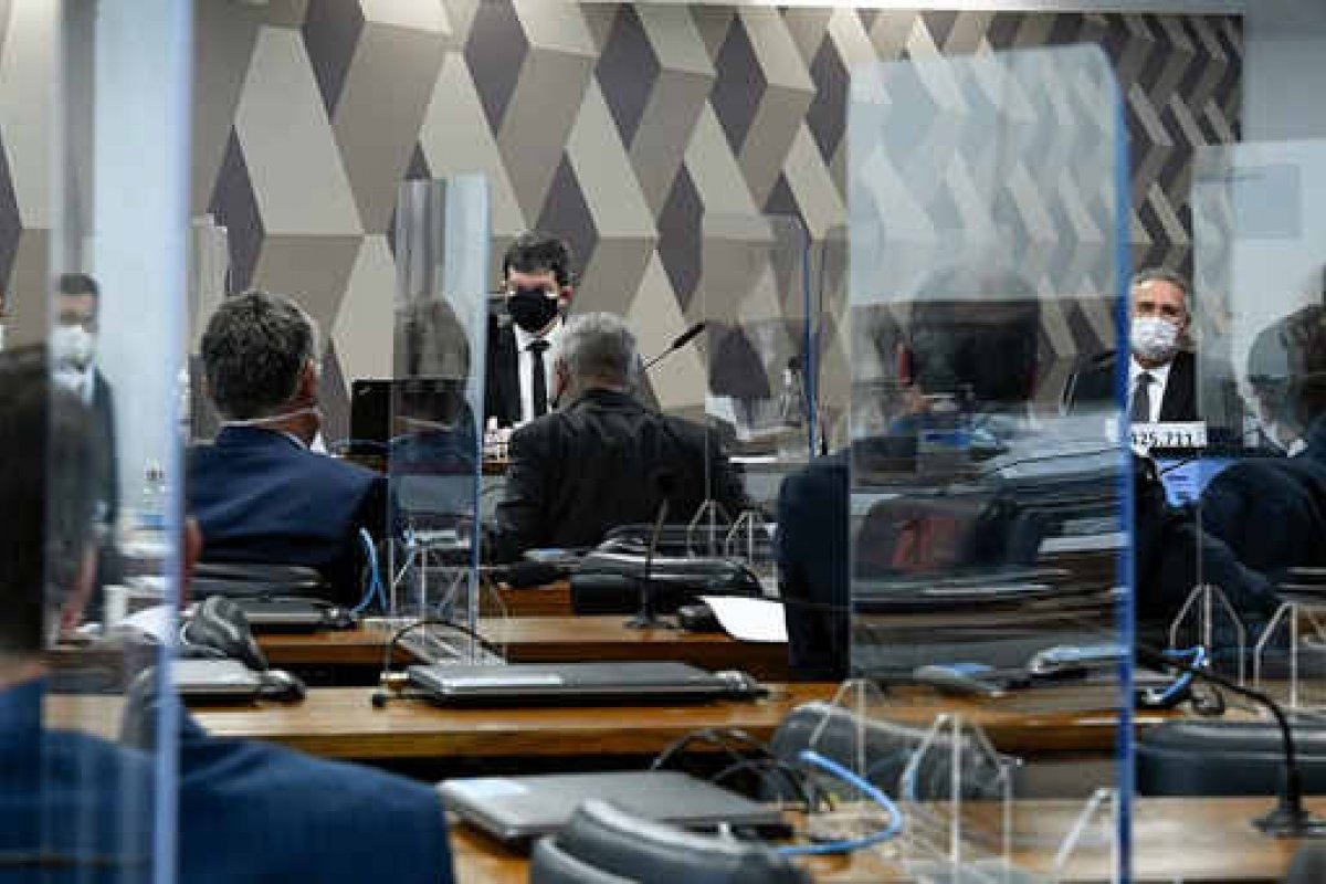 Maioria dos governadores convocados para a CPI da Covid busca apoio de Bolsonaro para 2022