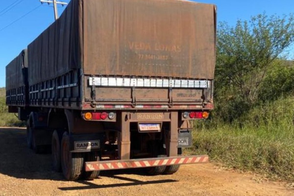 Polícia recupera carretas roubadas avaliadas em R$ 130 mil