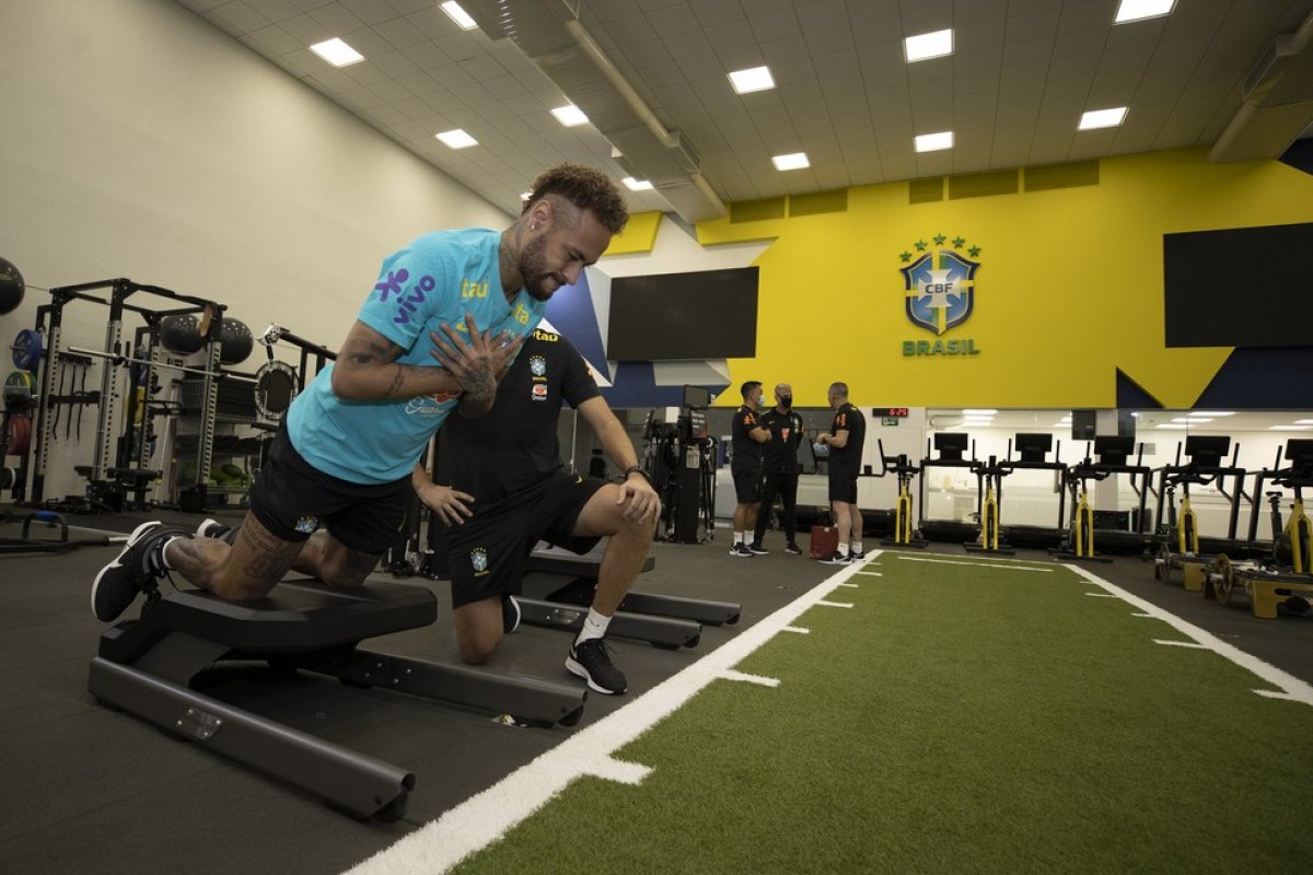 Neymar se manifesta sobre acusação de assédio sexual: 'Afirmações absurdas e mentirosas'
