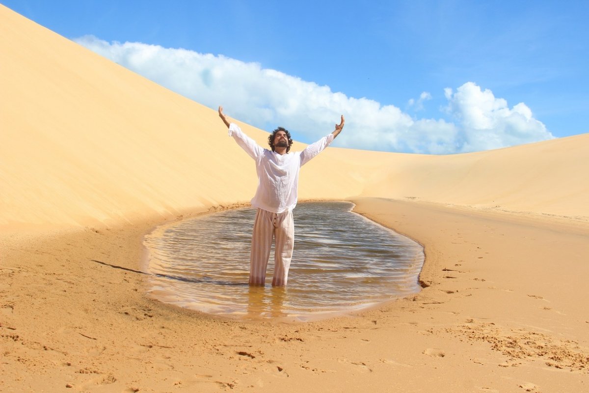 Reflexões profundas marcam lançamento de segundo álbum de Paulinho Araújo, Arrudeia