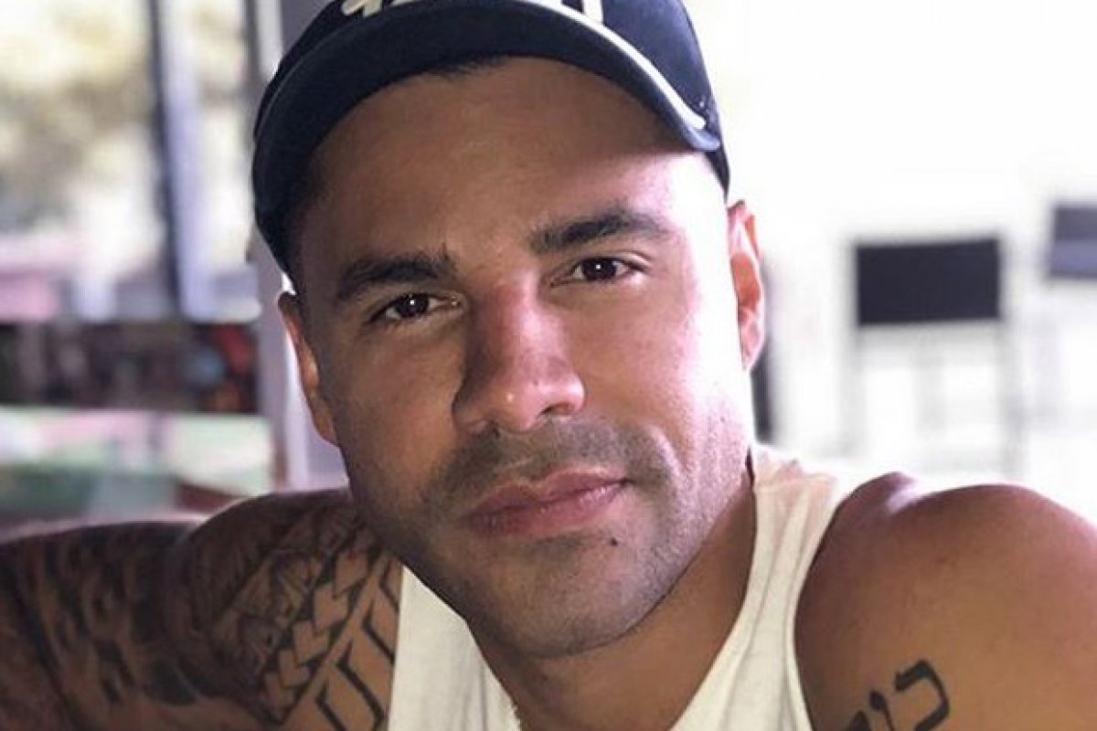 Com Covid-19, humorista Rodrigo Sant'Anna é internado em hospital no Rio de Janeiro