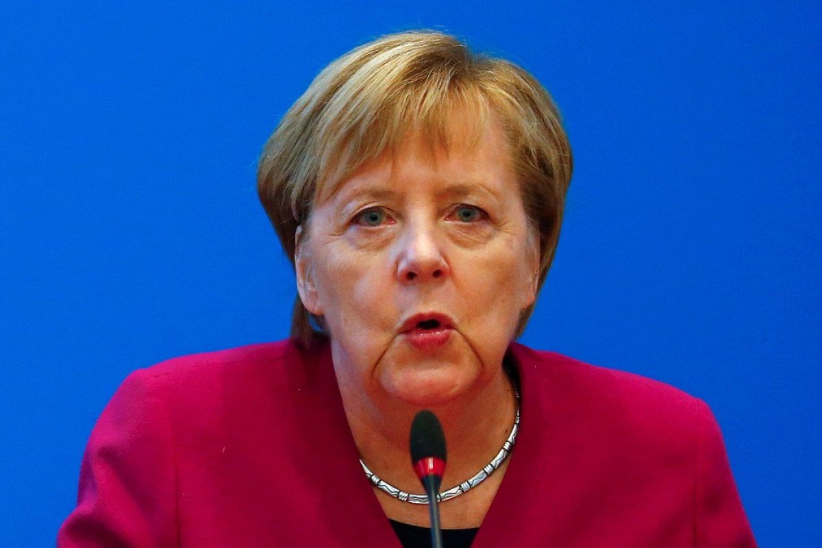 Relatório que indica espionagem dos Estados Unidos a chanceler alemã Angela Merkel