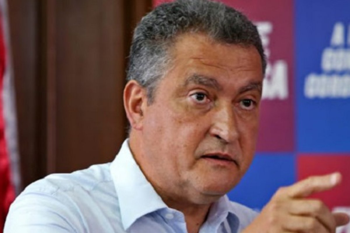 Rui rebate Colbert e diz que fala de prefeito não tem seriedade