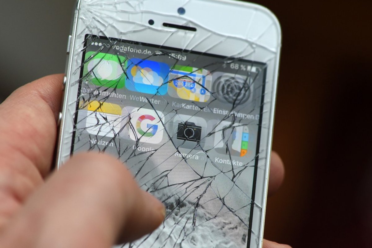 Segundo patente, iPhone pode ter tela mais fina e resistente no futuro