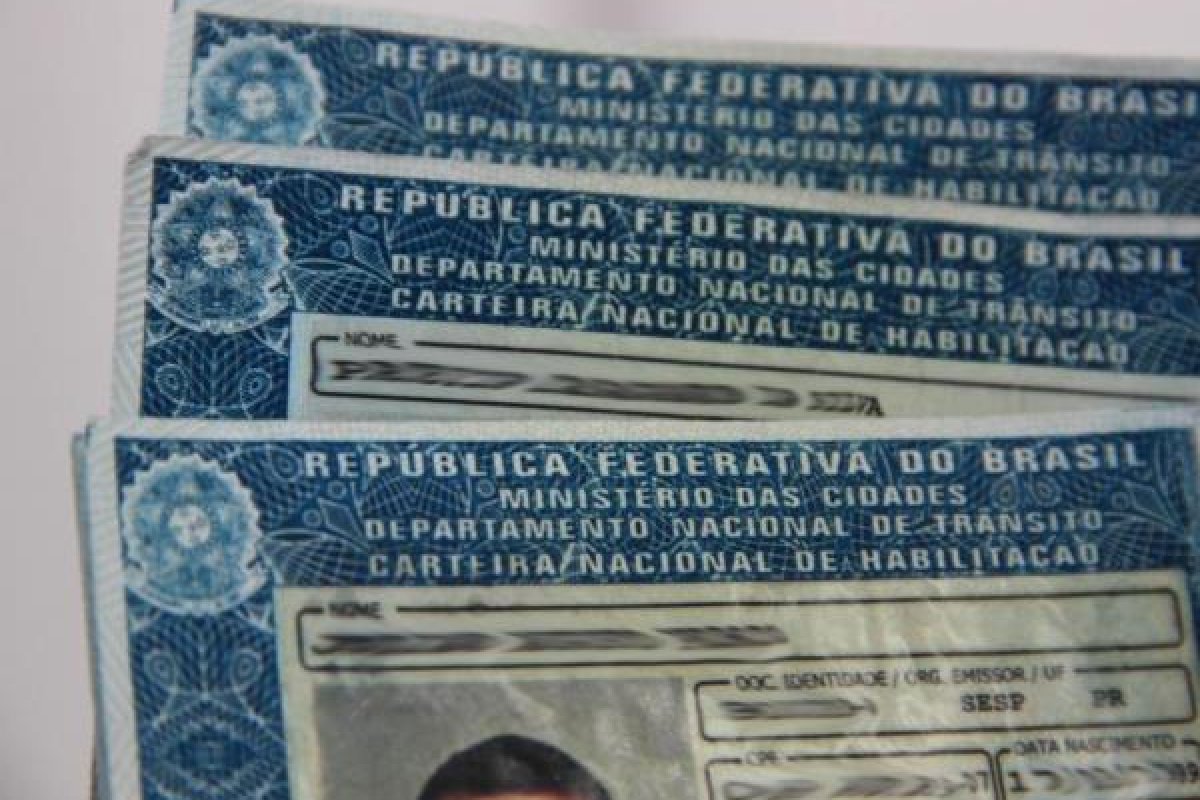 Detran-BA notifica 16 mil motoristas em processos de suspensão da CNH