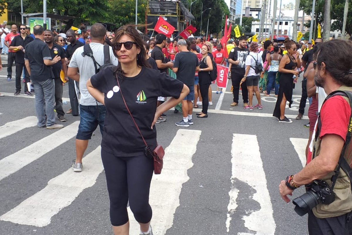 Independência do Brasil é comemorada com desfiles e protestos em Salvador