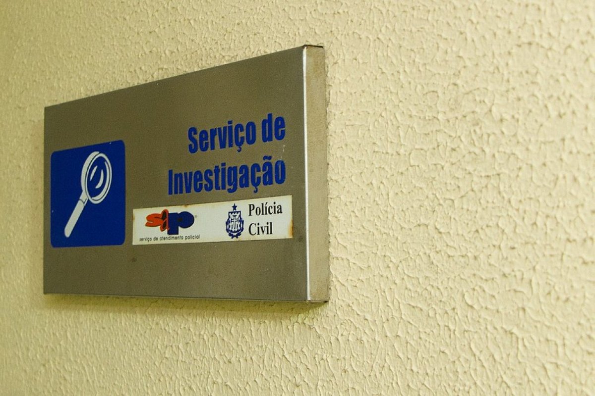 Mulher é presa por furtos na casa de idoso com quem tinha encontros na Federação