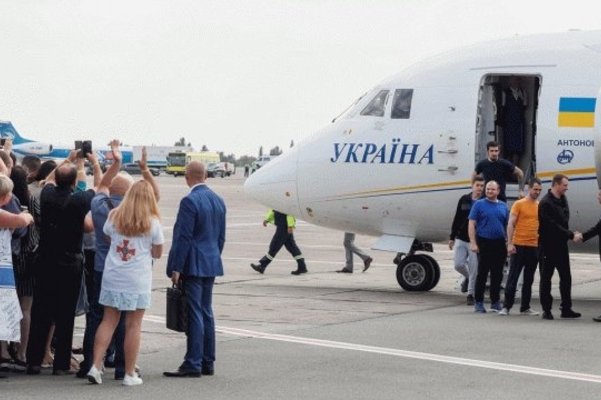 Troca de prisioneiros histórica é realizada entre Russia e Ucrânia