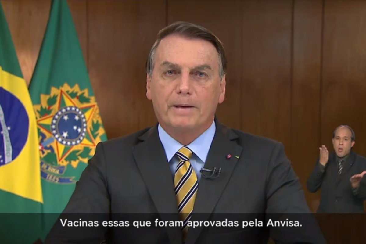 Em pronunciamento, Bolsonaro destaca avanço da economia e vacinação contra a Covid