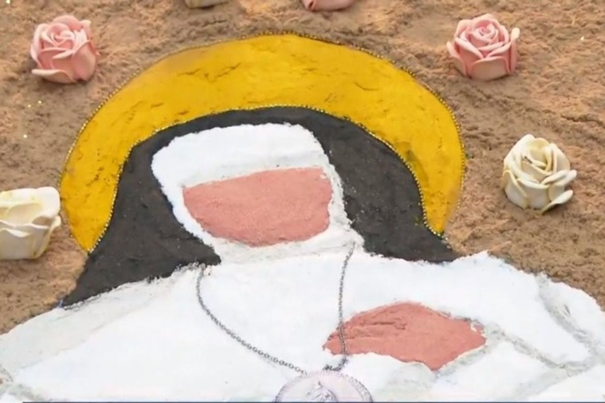 Tradição: paróquias de Salvador montam tapetes no feriado de Corpus Christi