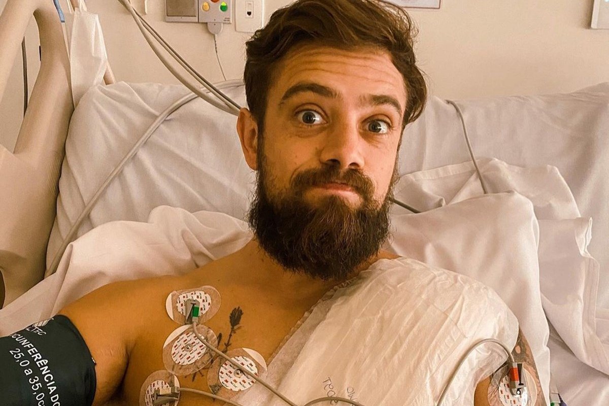 Aos 35 anos, ator Rafael Cardoso passa por cirurgia para implantar desfibrilador cardíaco