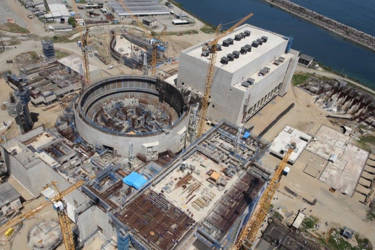 Obras da usina nuclear de Angra 3 serão retomadas no fim de junho após ser adiada por alta nos custos