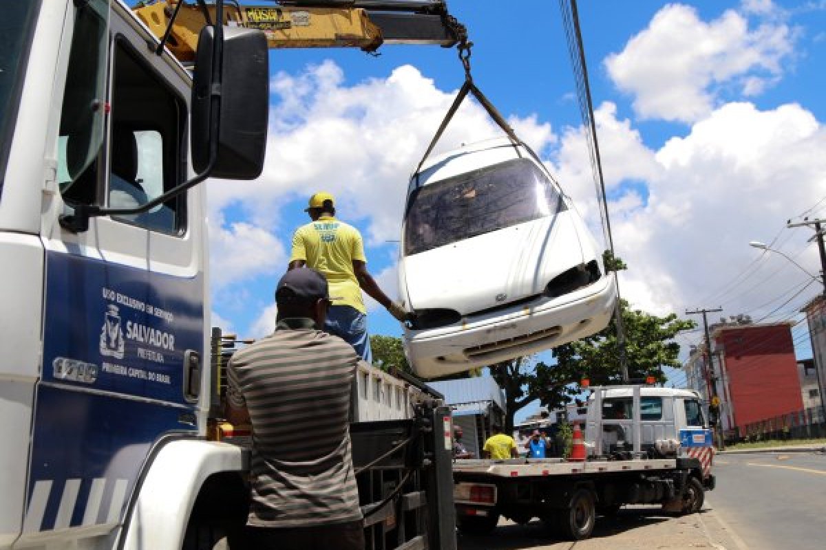 Mais de 200 sucatas foram removidas em Salvador nos primeiros cinco meses de 2021