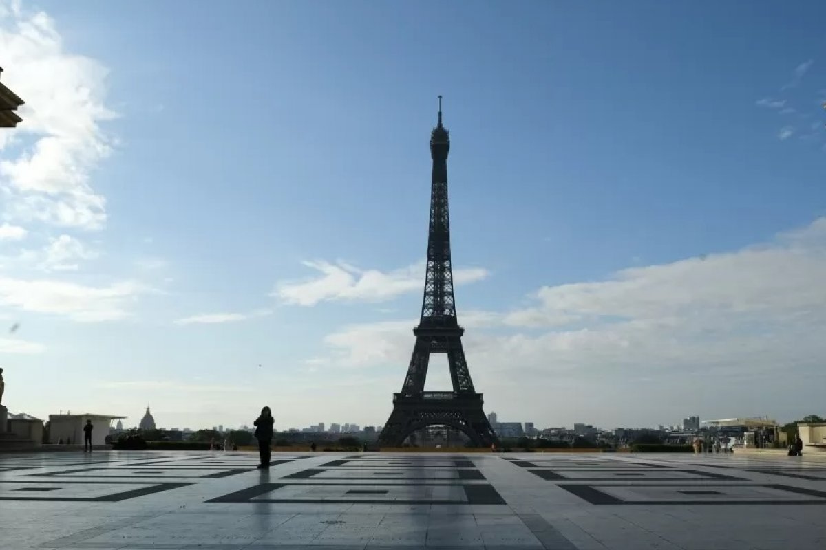 França anuncia reabertura de turismo com restrição para brasileiros e indianos