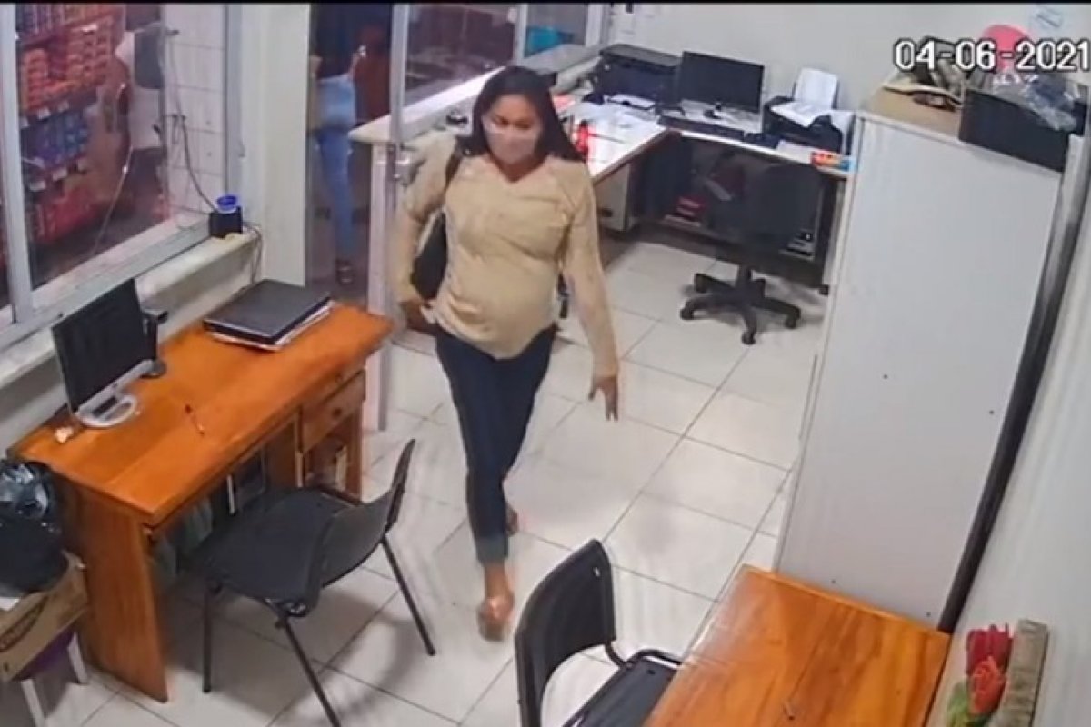 Polícia prende três mulheres e um homem suspeitos de furto em São José da Vitória