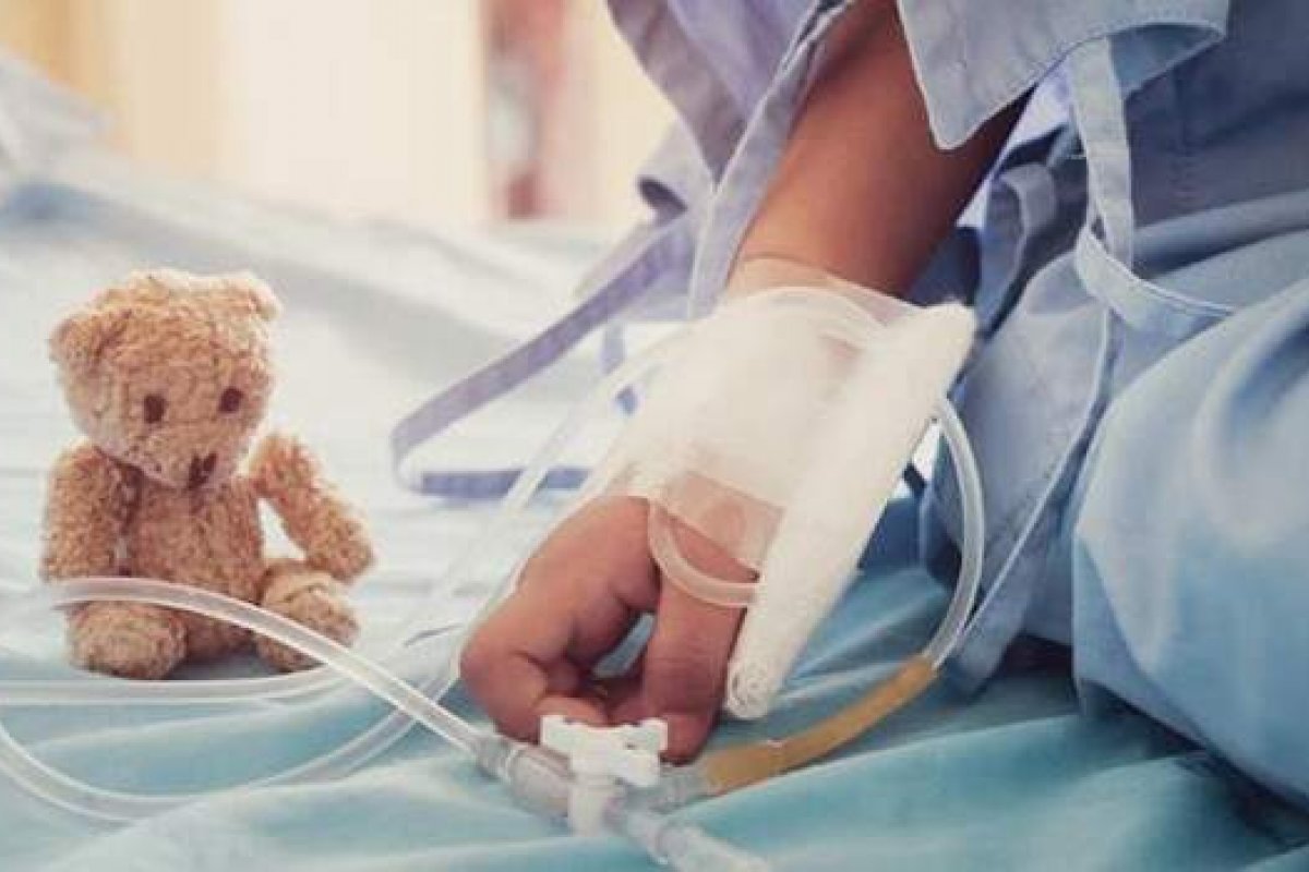 Brasil registra mais de 23 mil internações de crianças por Covid em dois meses