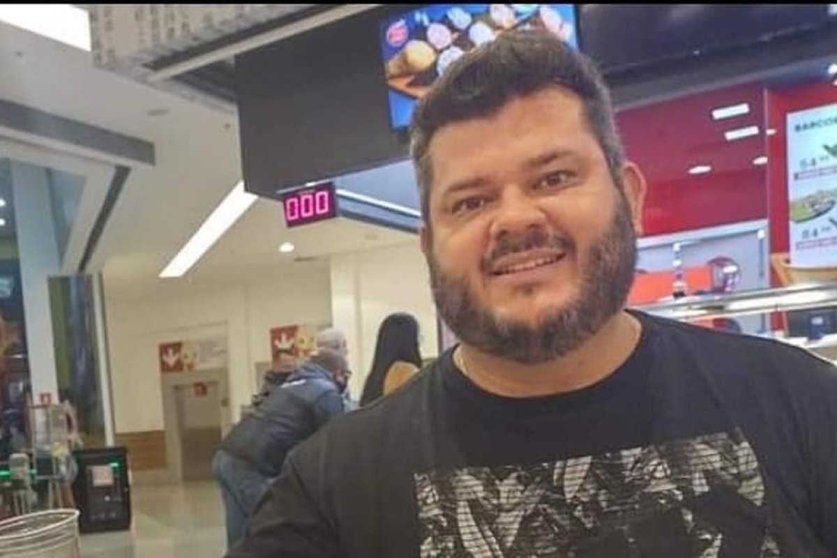 Morre vítima de covid-19, locutor e produtor sertanejo Roney Costa