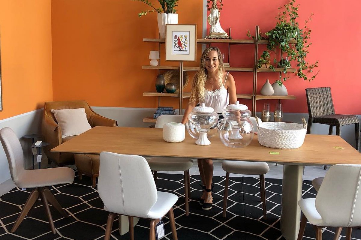 Thais Fonseca ministra curso de decoração criativa na EBAM