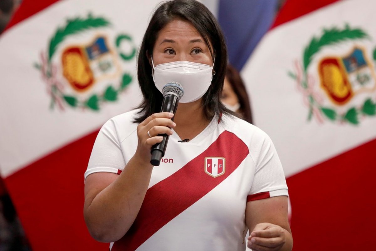 Peruanos votam neste domingo (6) entre Keiko Fujimori e Pedro Castillo para decidir novo presidente