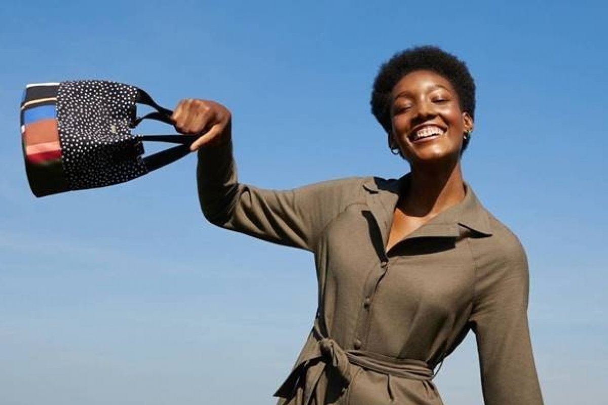 Renner se une à marca vegana e ecológica para coleção com materiais que estavam parados em estoque