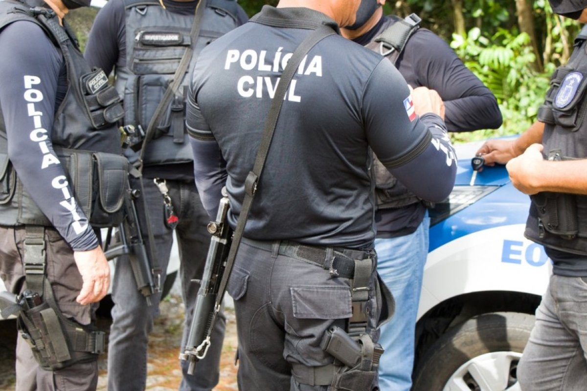 Corpos são encontrados amarrados e com marcas de disparos de arma de fogo em Camaçari, Região Metropolitana de Salvador