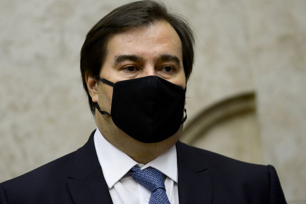 Rodrigo Maia afirma que votaria no PT, por Lula, no segundo turno de 2022