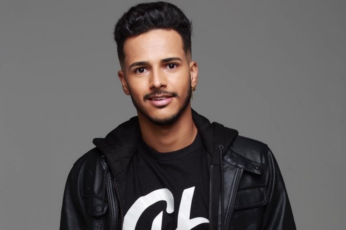 Produtor musical baiano desponta no Brasil assinando Hits que dominam as paradas de sucesso