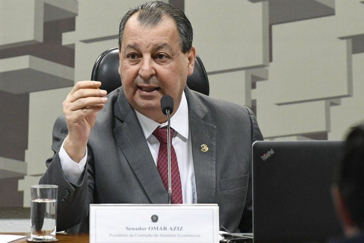 Omar Aziz cogita acionar FBI para ouvir Arthur Weintraub 