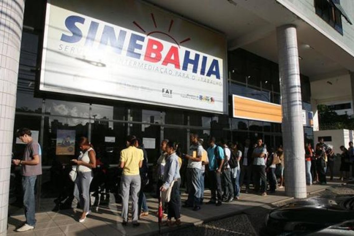 Salvador: SineBahia oferece 90 vagas para auxiliar de segurança e técnico em segurança do trabalho