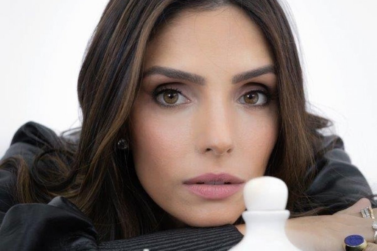 Carol Celico + I’One Exclusive Fragrances: collab traz fragrâncias exclusivas em velas e difusores