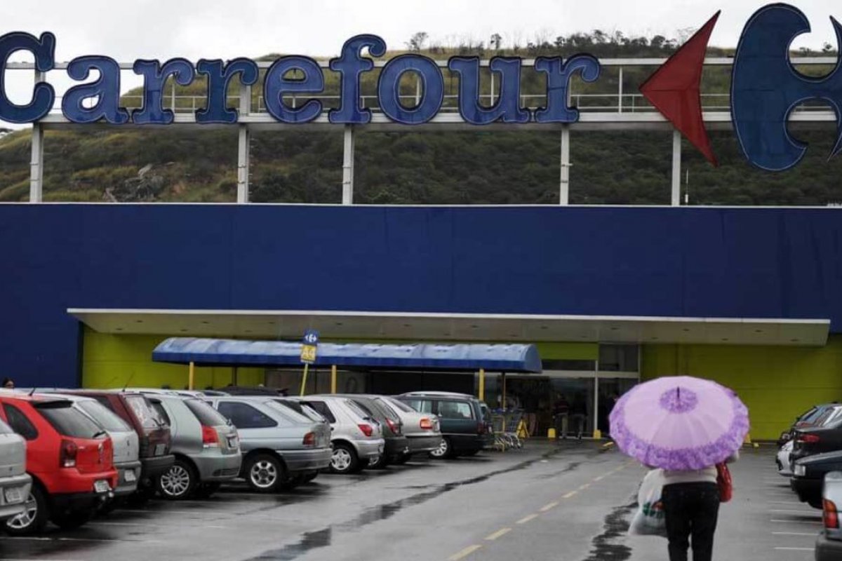 Caso João Alberto: Carrefour anuncia tratativas para acordo de R$ 120 milhões para evitar ações