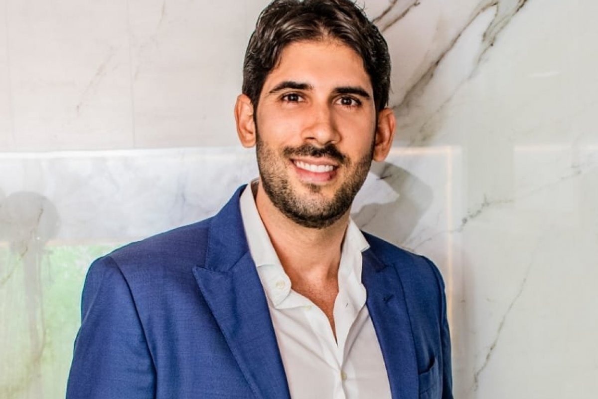 Dentista baiano ministra aula com transmissão internacional