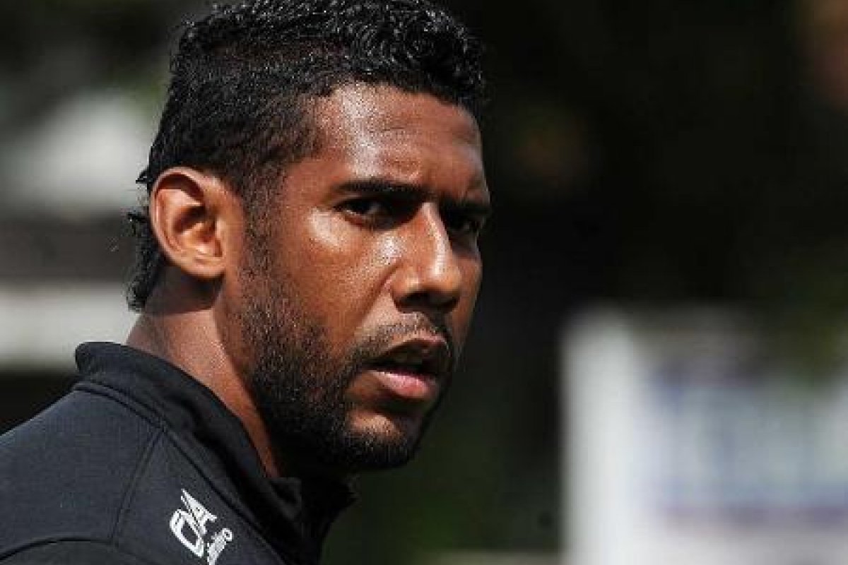 Ex-goleiro Aranha é internado em UTI com 50% dos pulmões comprometidos pela Covid-19