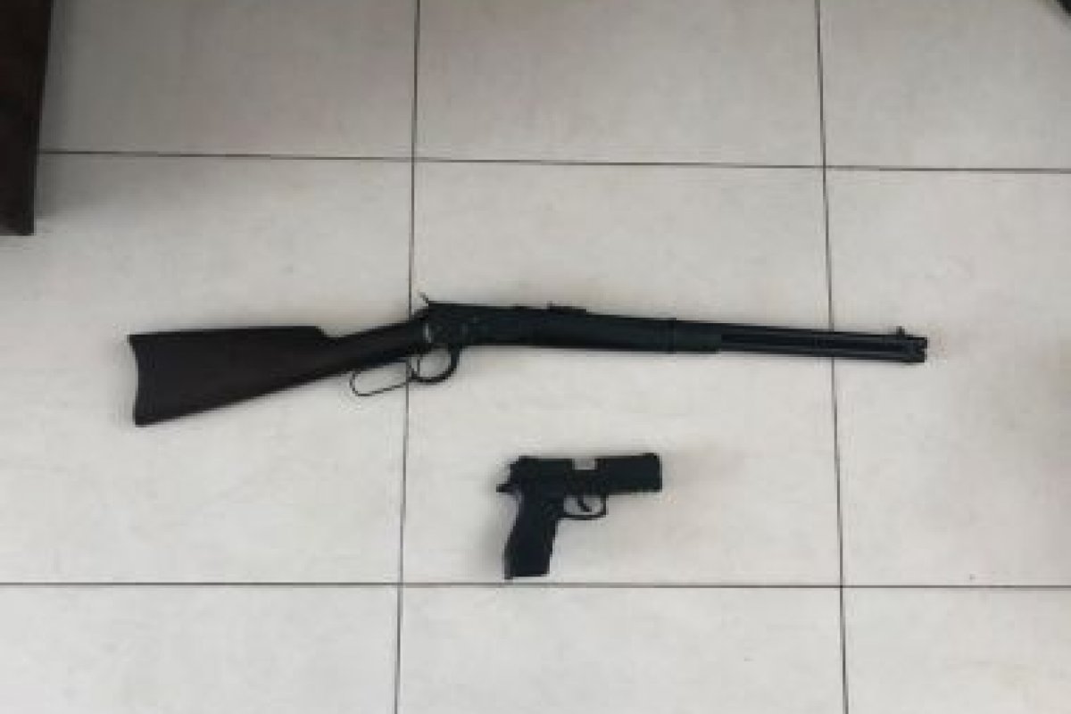 Após operação da PF, prefeito de Candeias é detido por posse ilegal de armas