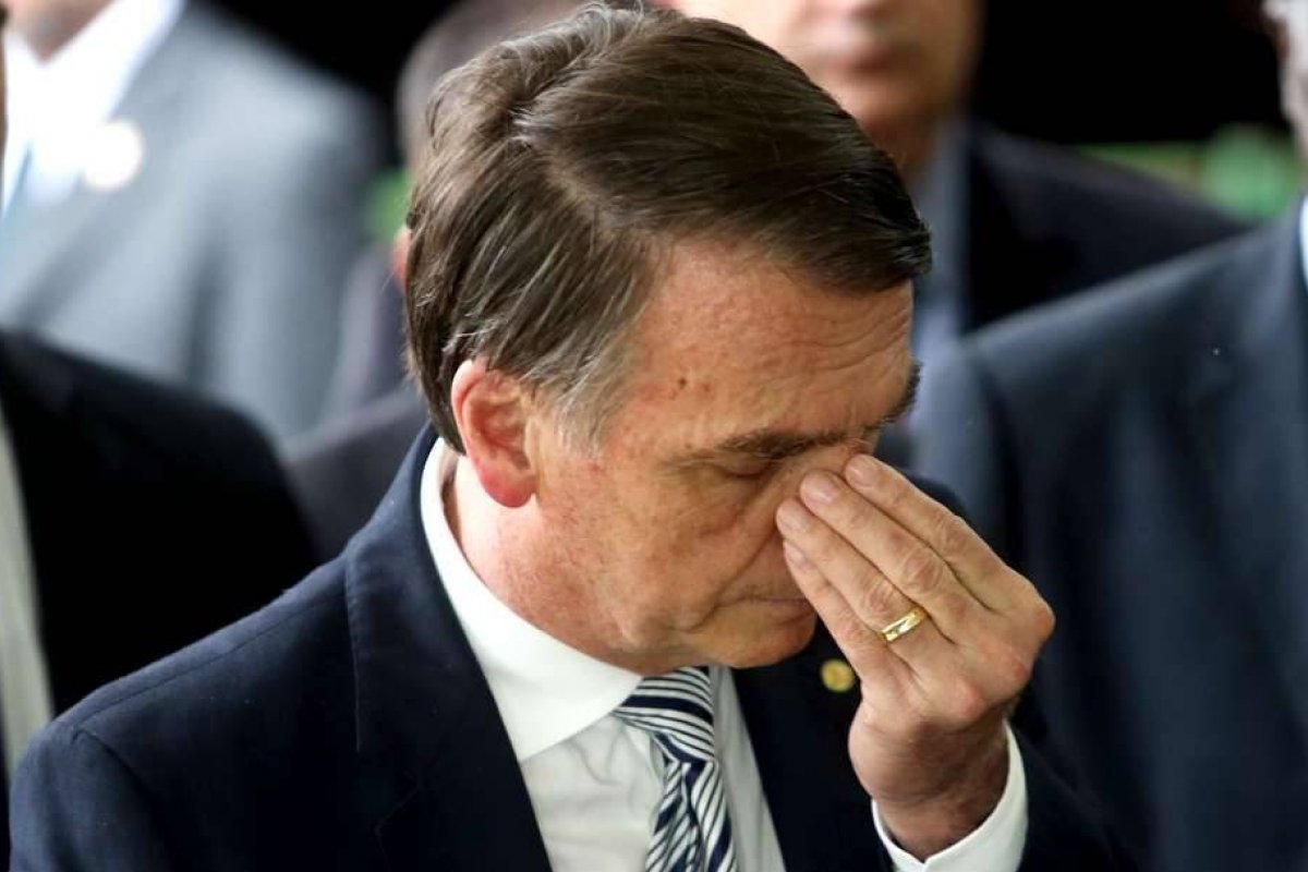 Com vacinação lenta, Bolsonaro tem desaprovação de gestão em 49%, diz pesquisa