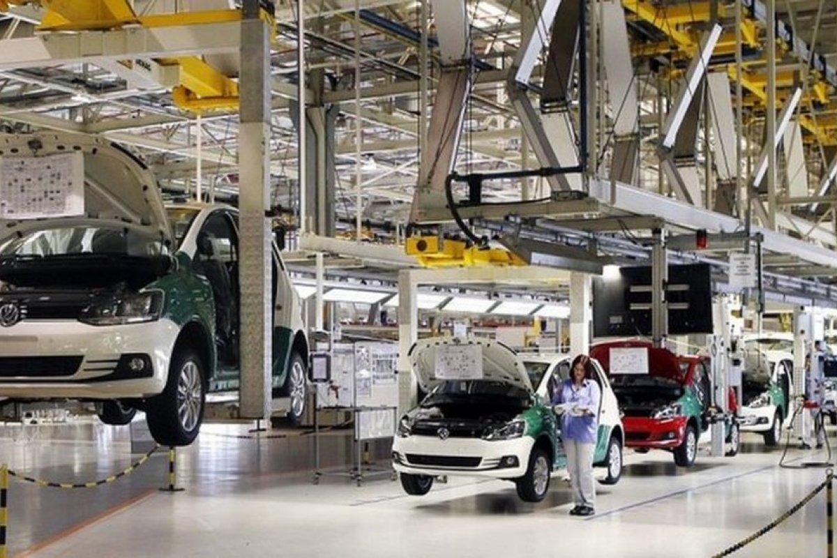 Volkswagen anuncia suspensão de produção em SP e no Paraná por falta de chips