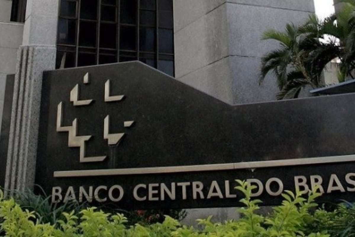 Especialista em criptomoedas revela como o fim do DOC/TED nas transações bancárias pode favorecer a compra e venda de Bitcoins