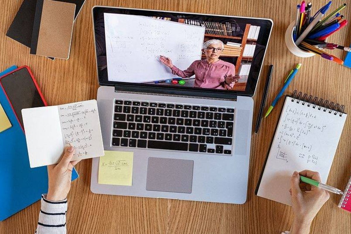 Crise econômica aumenta evasão nos cursos EAD, aponta pesquisa