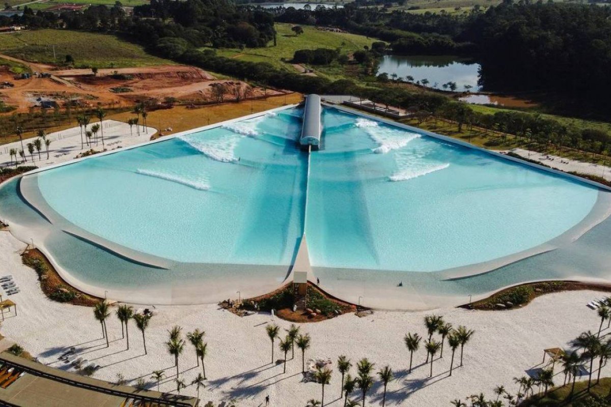 Vídeo: primeira piscina de ondas do Brasil será inaugurada em julho em SP