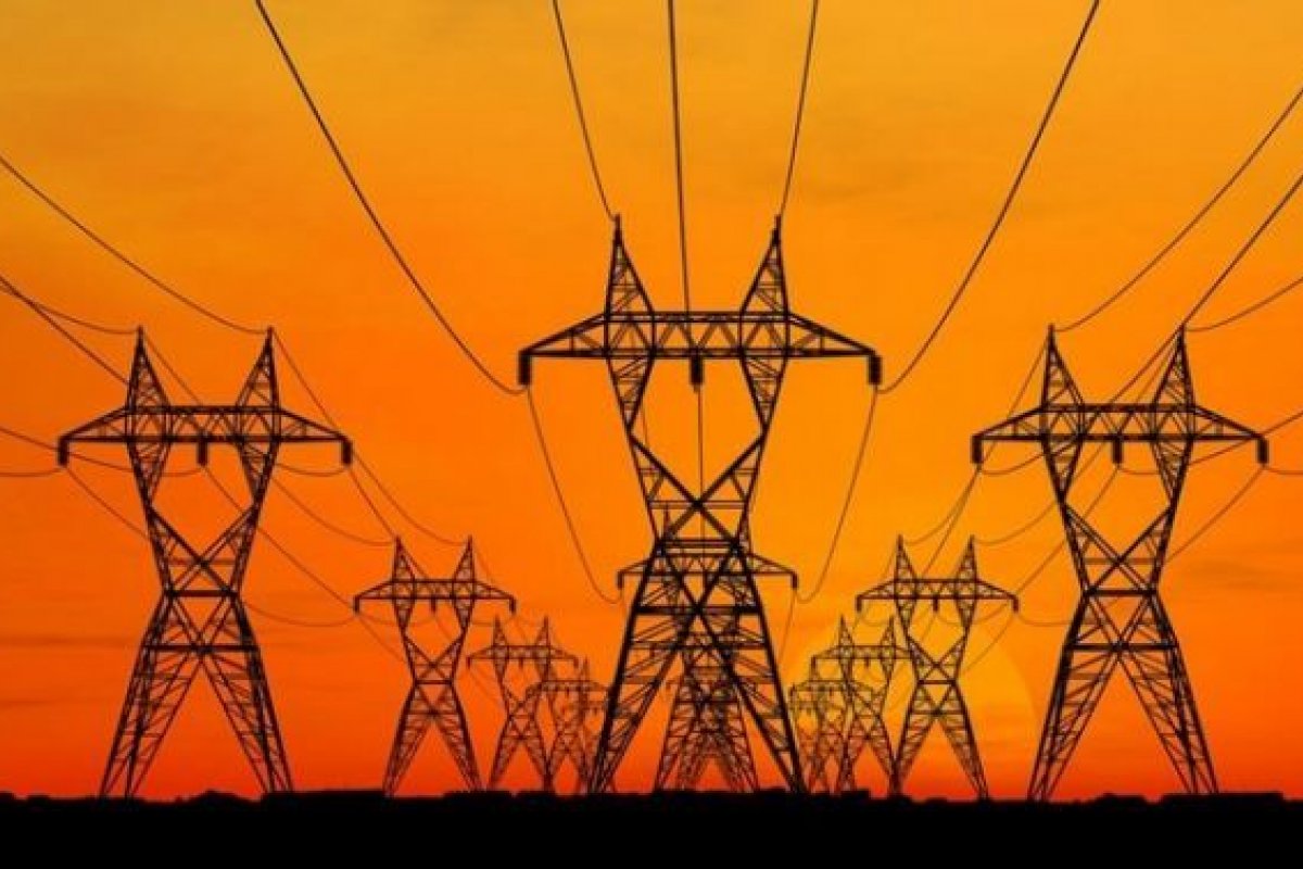 Governo prepara MP que abre caminho para racionamento de energia